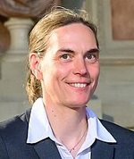 Prof. Dr. Claudia Höbartner