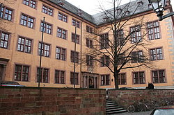 Außenansicht alte Universität