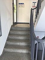 Treppe in das erste Stockwerk