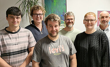 Das Würzburger Forschungsteam (v.l.n.r.): Friedrich Böttger, Frederik Pilz, Frank Loh, Stefan Geißler, Carina Baur, Tobias Hoßfeld. 