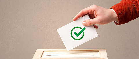 Wahlurne als Symbolbild für die Hochschulwahlen an der JMU.