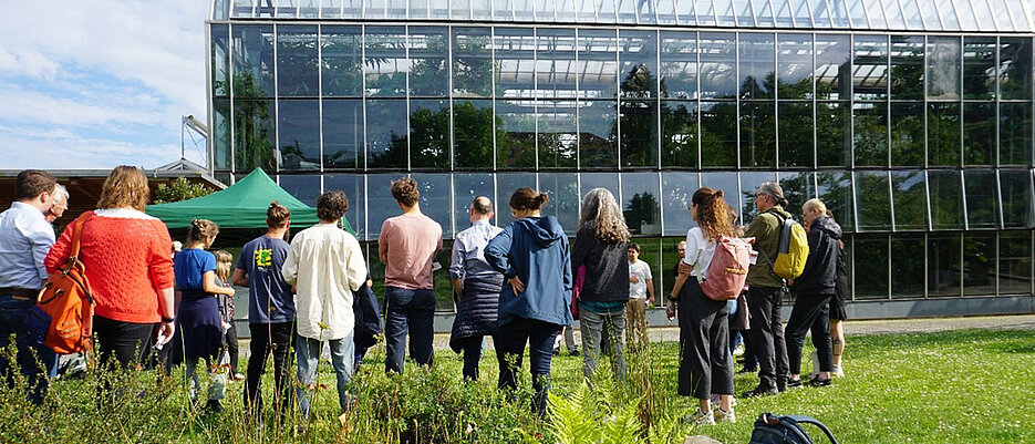 Am 6. Vernetzungstreffen zum Thema „BNE in der Lehre“ am 5. Juni 2024 nahmen wieder Dozierende und Studierende aus zahlreichen Fakultäten und weiteren Einrichtungen der Universität teil. 