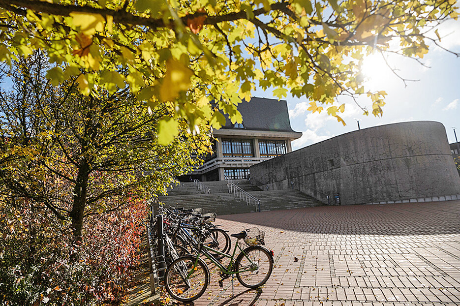 Ob der Treppenaufgang zur Unibibliothek oder andere Orte: Der weitläufige Campus Hubland bietet viele Fotomotive.